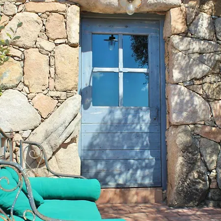 Jolie Bergerie Avec Piscine Chauffée à 1 Km De Santa Giulia