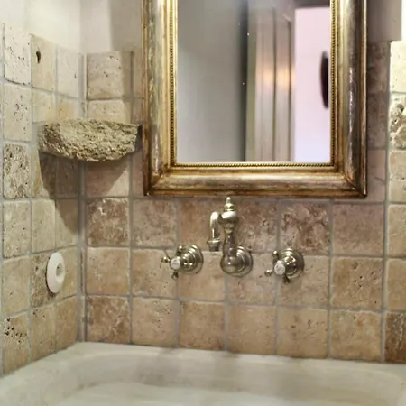 Jolie Bergerie Avec Piscine Chauffée à 1 Km De Santa Giulia Villa